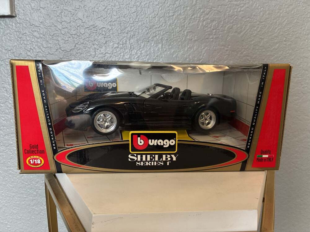 Bburago 1/18 Scale Gold Collection Shelby Series 1 Black with Gold Stripes Dieca